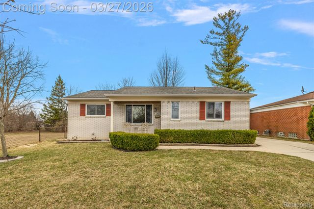 2386 Milverton Drive, Troy, MI 48083