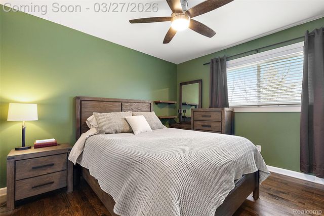 2386 Milverton Drive, Troy, MI 48083