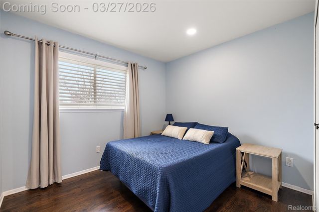 2386 Milverton Drive, Troy, MI 48083