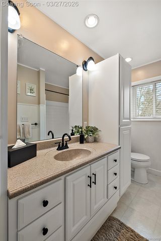 2386 Milverton Drive, Troy, MI 48083