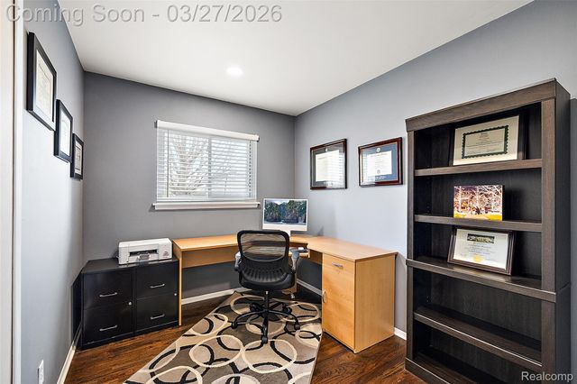 2386 Milverton Drive, Troy, MI 48083