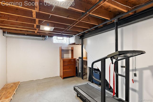 2386 Milverton Drive, Troy, MI 48083