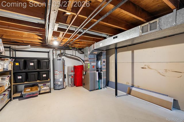 2386 Milverton Drive, Troy, MI 48083