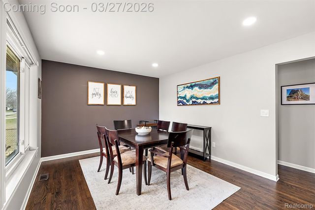 2386 Milverton Drive, Troy, MI 48083