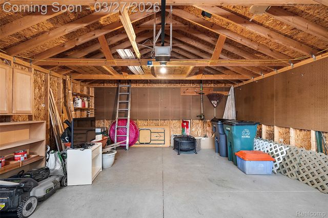 2386 Milverton Drive, Troy, MI 48083