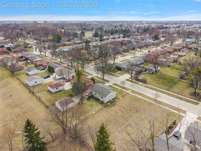 2386 Milverton Drive, Troy, MI 48083