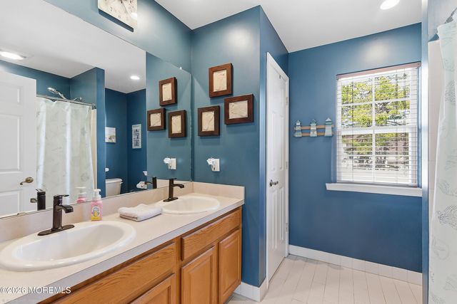 85 Lorelei Drive, Howell, NJ 07731
