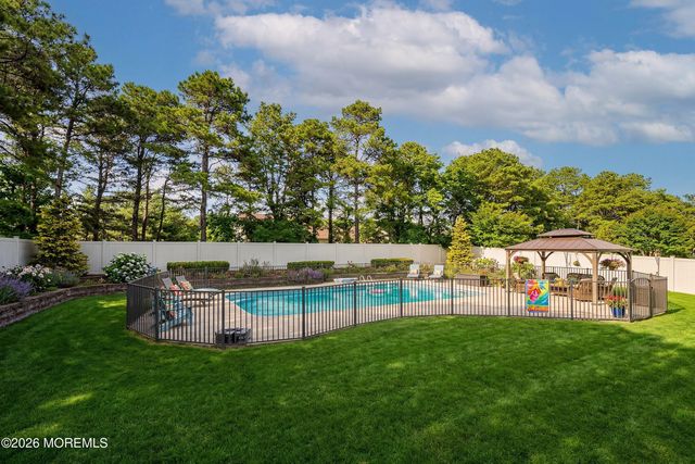 85 Lorelei Drive, Howell, NJ 07731