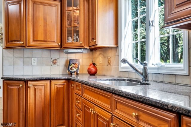 264 White Oak Ridge Rd, Bridgewater Twp., NJ 08807