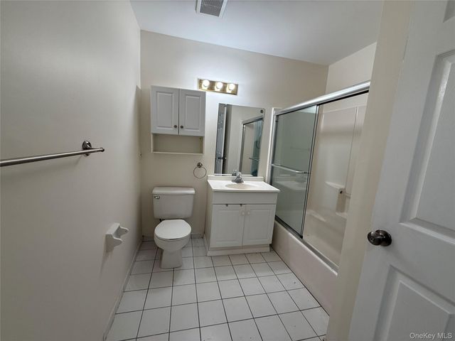 82 High Street 5, Chester, NY 10918