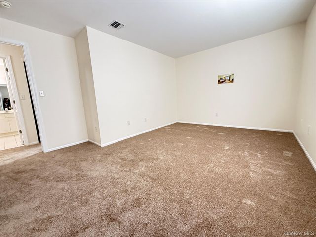 82 High Street 5, Chester, NY 10918