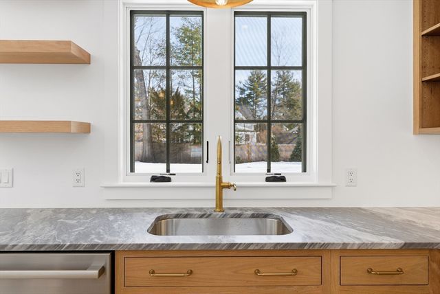 51 Revolutionary Road, Concord, MA 01742