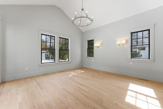 51 Revolutionary Road, Concord, MA 01742