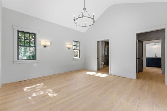51 Revolutionary Road, Concord, MA 01742