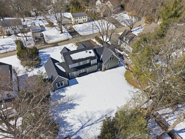 51 Revolutionary Road, Concord, MA 01742