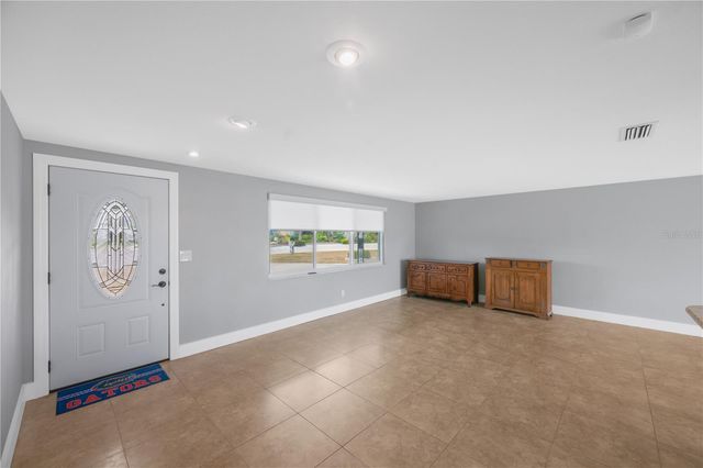 827 BLUE HERON BOULEVARD, Ruskin, FL 33570