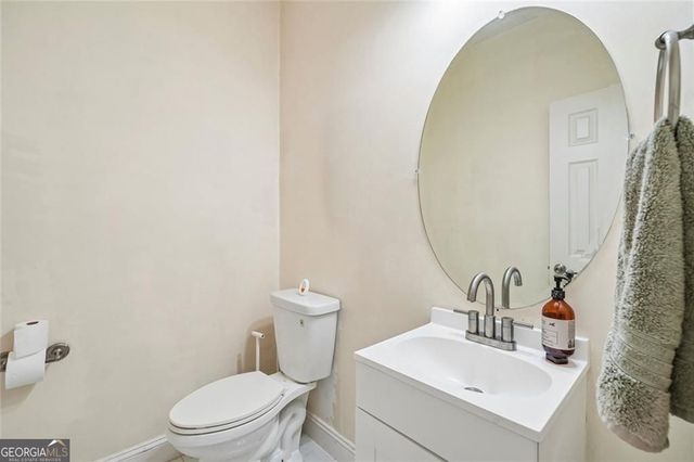 5742 Barrington Run, Union City, GA 30291