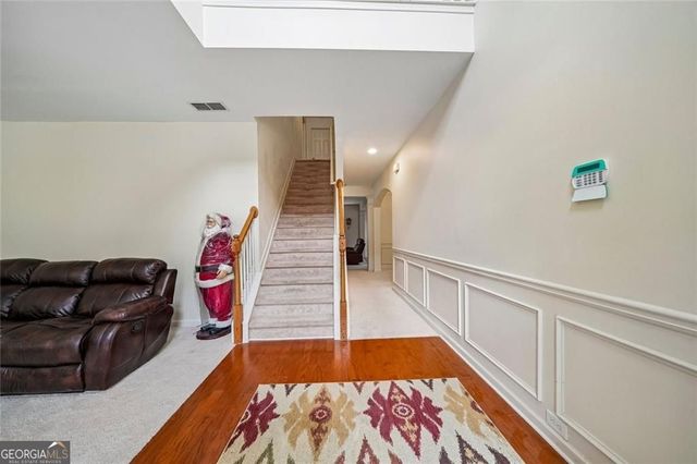 5742 Barrington Run, Union City, GA 30291