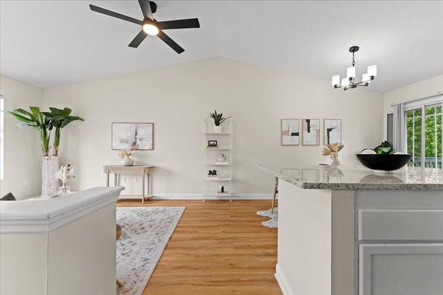 1046 Fallbrook Drive, Elsmere, KY 41018