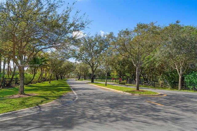 15360 Estancia Lane, Wellington, FL 33414