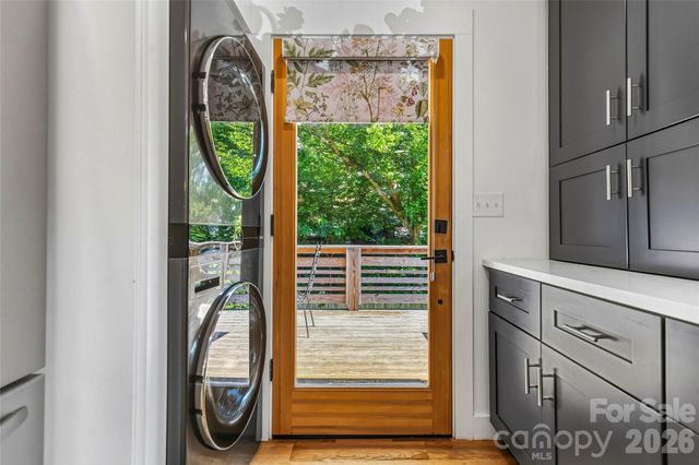 9 Bramlett Court, Asheville, NC 28806