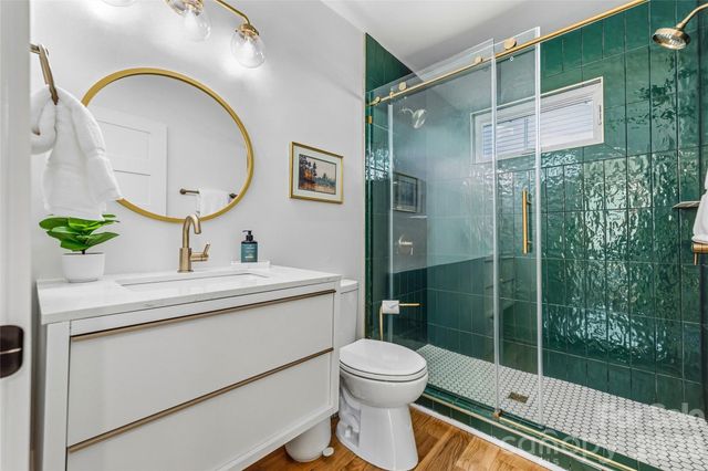 9 Bramlett Court, Asheville, NC 28806