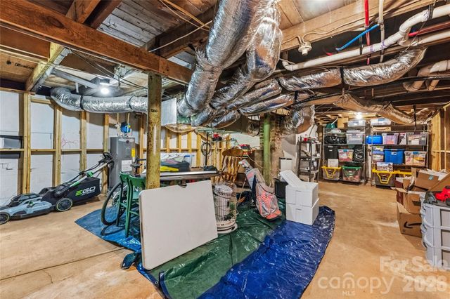 9 Bramlett Court, Asheville, NC 28806
