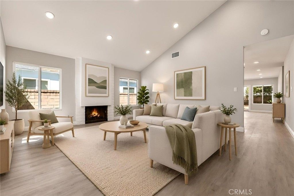 25308 Via Pacifica, Valencia, CA 91355 — exterior