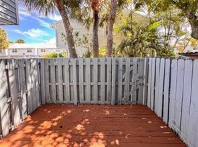 1921 NE 15th Ave, Fort Lauderdale, FL 33305