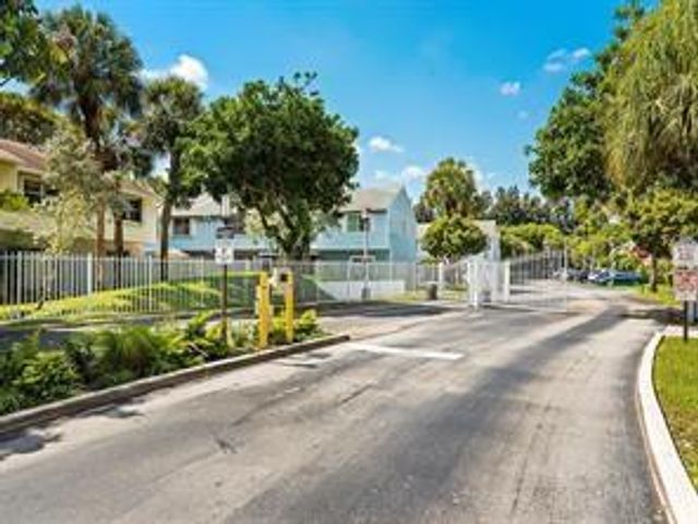 1921 NE 15th Ave, Fort Lauderdale, FL 33305