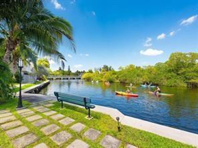 1921 NE 15th Ave, Fort Lauderdale, FL 33305