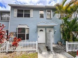 1921 NE 15th Ave, Fort Lauderdale, FL 33305