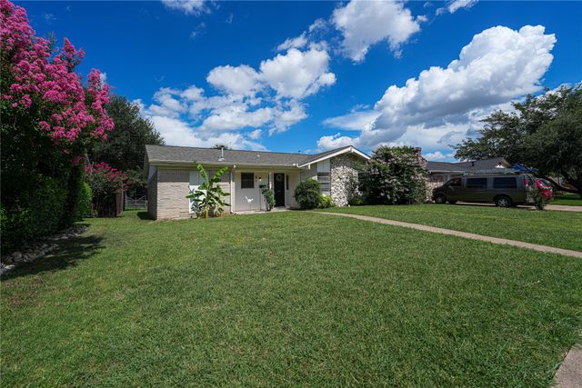 2014 Edna Smith Drive, Garland, TX 75040