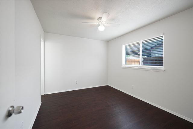 2014 Edna Smith Drive, Garland, TX 75040