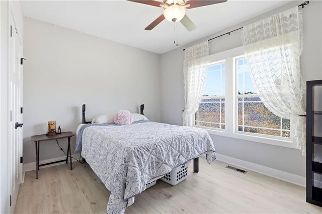 1717 SW 26th Terrace, Lee's Summit, MO 64082