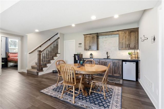 1717 SW 26th Terrace, Lee's Summit, MO 64082