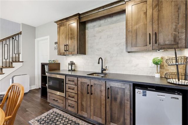 1717 SW 26th Terrace, Lee's Summit, MO 64082