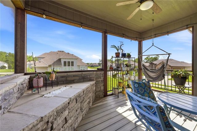 1717 SW 26th Terrace, Lee's Summit, MO 64082