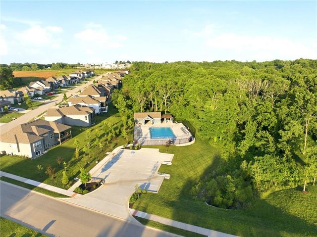 1717 SW 26th Terrace, Lee's Summit, MO 64082