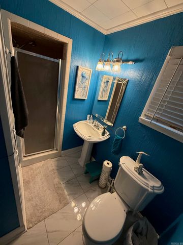 323 SE 5th Street, England, AR 72046