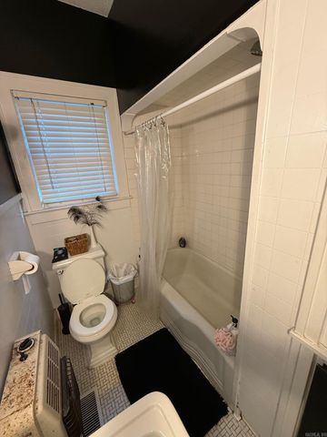 323 SE 5th Street, England, AR 72046