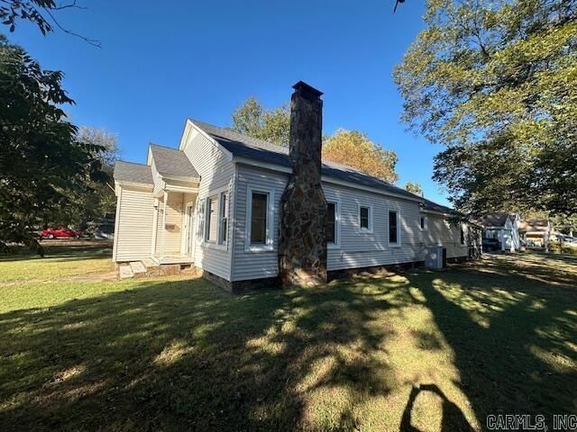 323 SE 5th Street, England, AR 72046