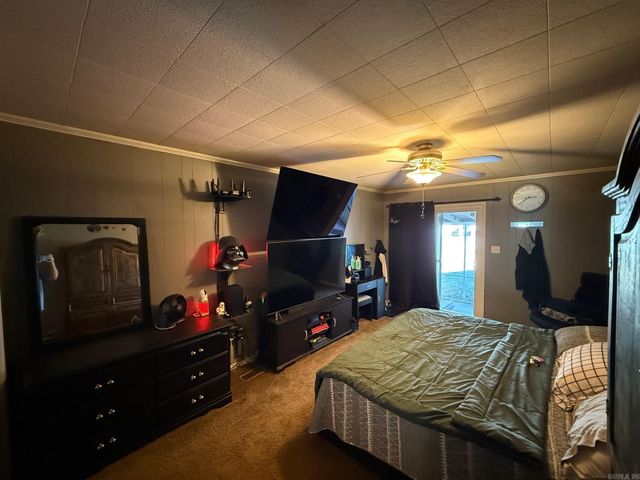 323 SE 5th Street, England, AR 72046