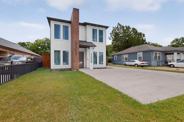 1226 S Ewing Avenue, Dallas, TX 75216