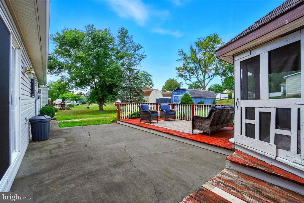 2505 MANOR RD, York, PA 17408