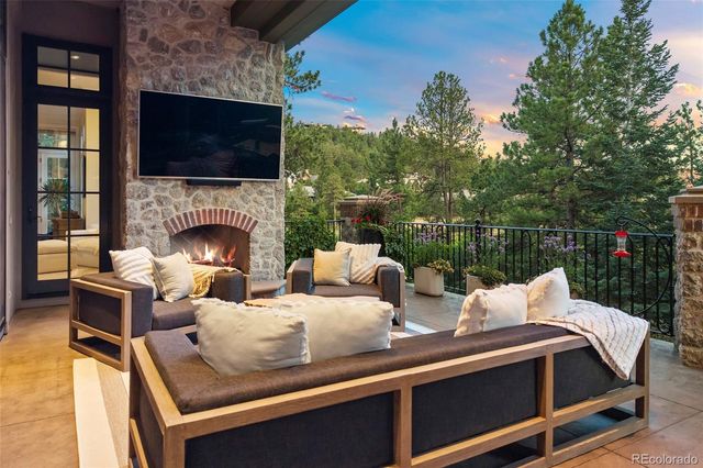 968 Country Club Parkway, Castle Rock, CO 80108