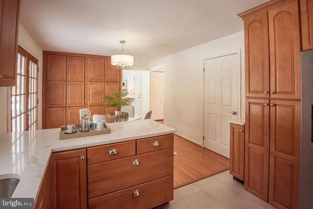 9102 RED LION TAVERN CT, Springfield, VA 22153