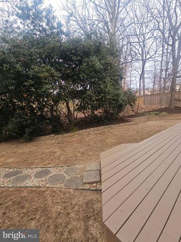 9102 RED LION TAVERN CT, Springfield, VA 22153