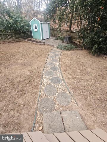 9102 RED LION TAVERN CT, Springfield, VA 22153