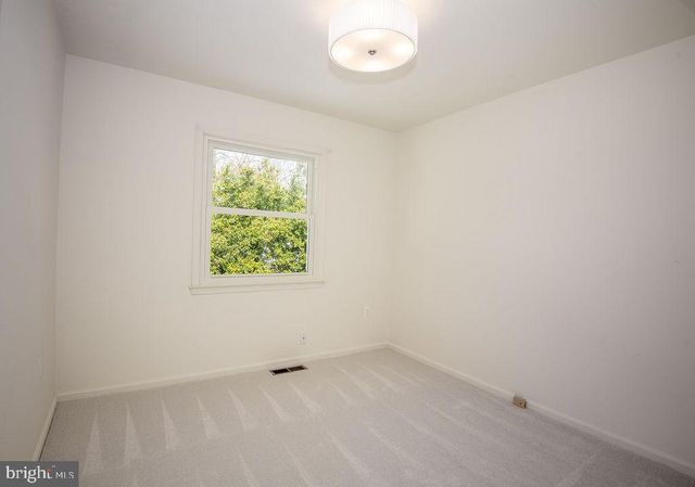 9102 RED LION TAVERN CT, Springfield, VA 22153